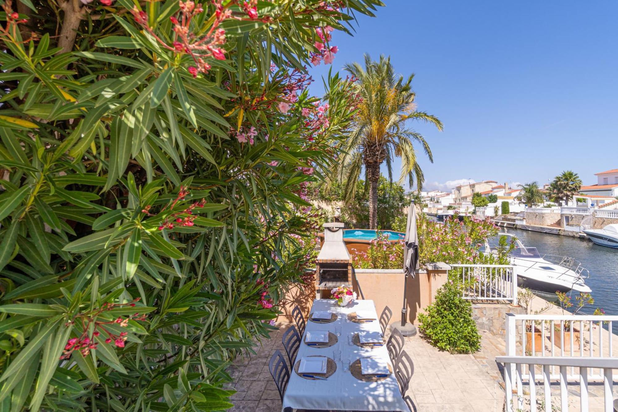 Jouvacations Villa Freser Empuriabrava Buitenkant foto